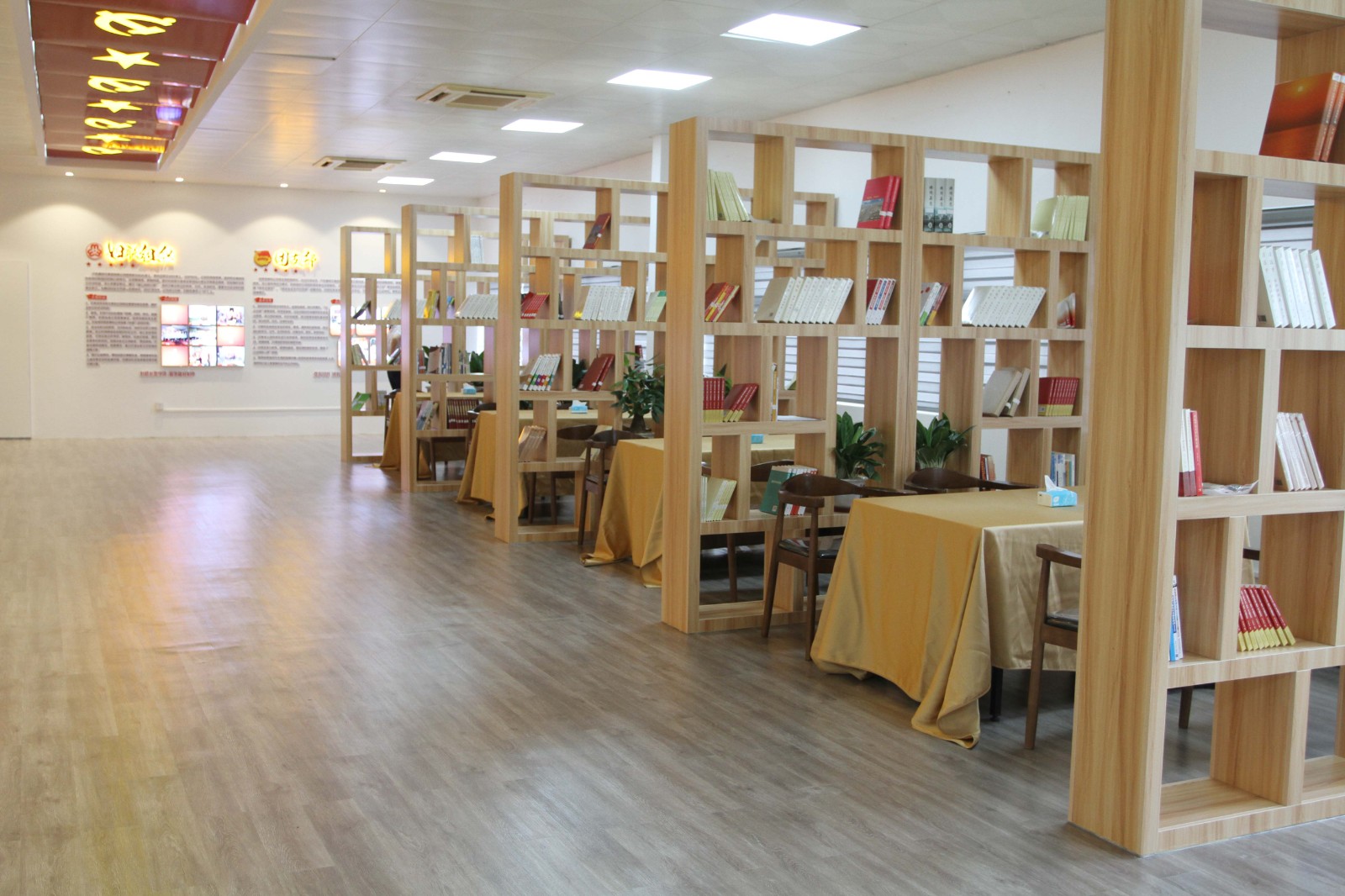 IMG_0828.JPG IMG_0828.JPG