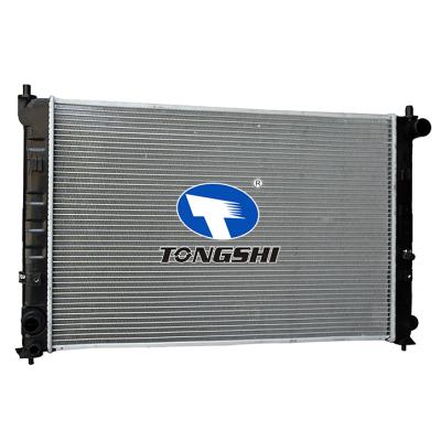 适用于  马自达 MPV 3.0L V6 00-01 AT  散热器?