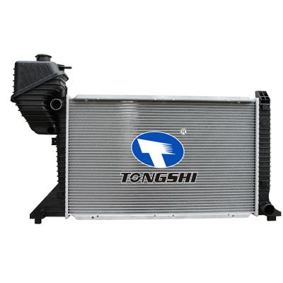 适用于SPRINER 2500 BASE L5 2.7L 03-06 MT散热器 OEM : 9015003500