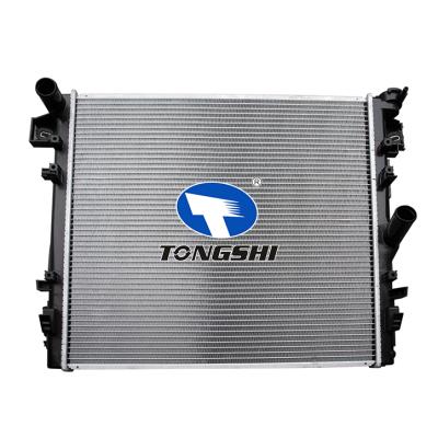 适用于吉普牧马人07-15 MT散热器