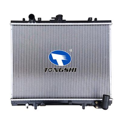 适用于三菱?STORM?L200散热器