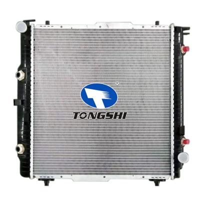 适用于  G55 AMG BASE V85.5L 03-11/  G500 BASE V8 5.0L 02-07 AT  散热器