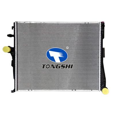 适用于宝马?X3?E83?3.0I?散热器?OEM:17113415693/3415693