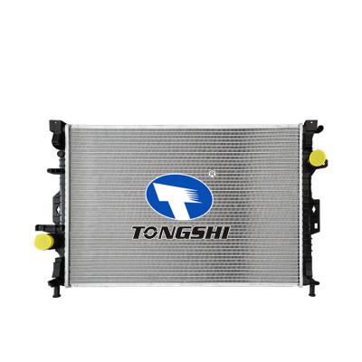 适用于?？怂?2.0L L4 12-13 MT散热器