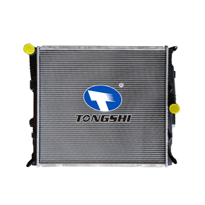 适用于宝马X3 F25 X3 28iX 10- MT散热器?