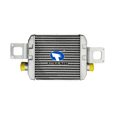 适用于??日野Dutro丰田Dyna?130HD??中冷器