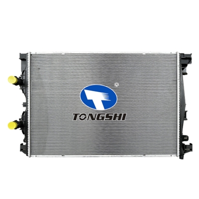 适用于指挥官/指南者/自由侠1.3?22-?AT?*乘用车散热器